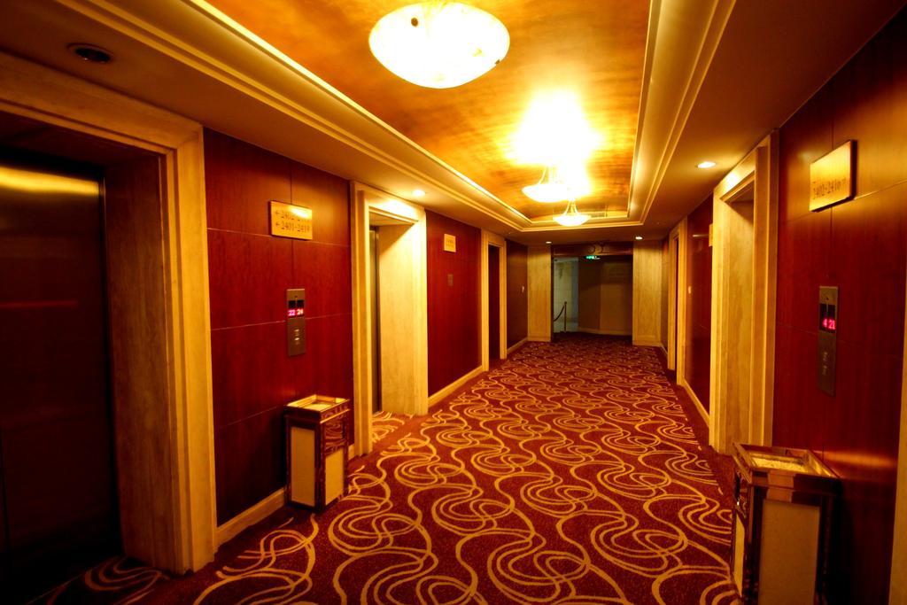 Best Western New Century Hotel Shanghai Exterior foto